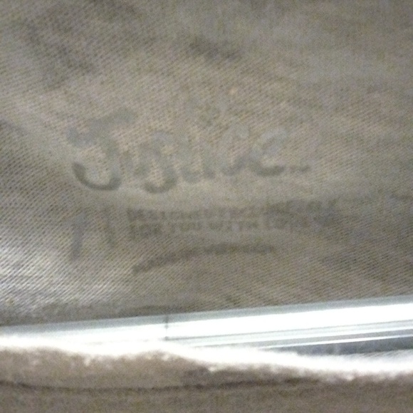 Girls size 7 T-shirt - Picture 2 of 5